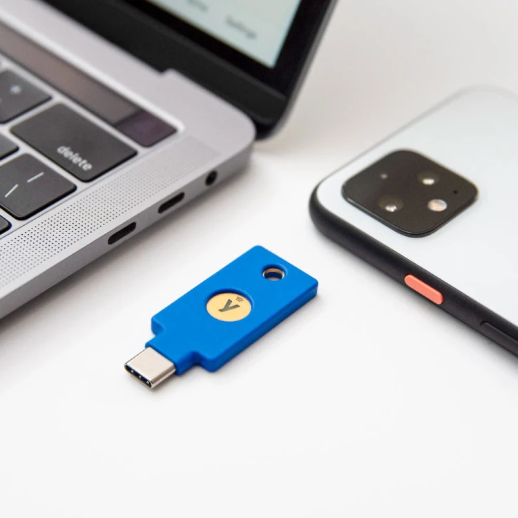 Security Key C NFC 3.jpg