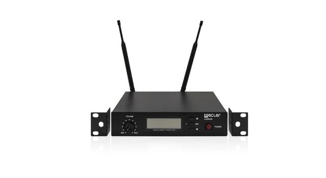 Ecler-essentials-eMWR-wireless-rack-mount-microphone-receiver-Half-rack-mount-ears-lr.jpg