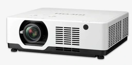 PROJEKTOR-RZUTNIK-RICOH-PJ-WUL6760-GRATIS-EKRAN-UCHWYT-I-KABEL-HDMI.webp