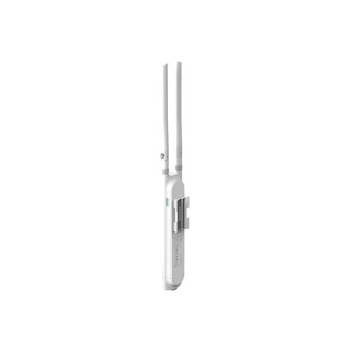EAP225_OUTDOOR_1.jpg