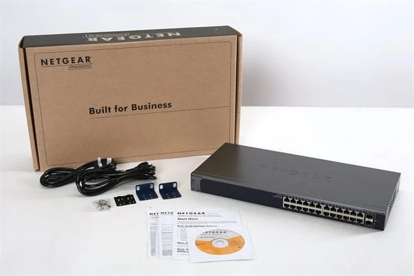 Netgear_GS724T_b.jpg